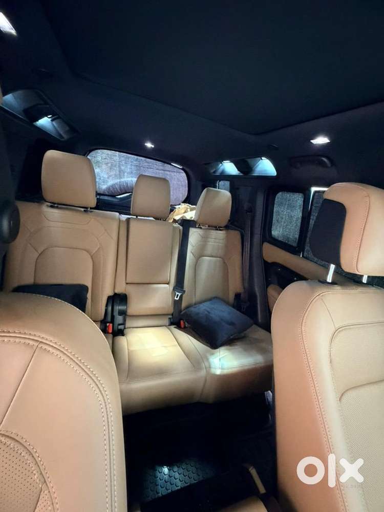 Land Rover Suv 2025 Km Driven
