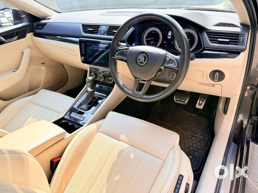 Skoda Superb 2.0 L&k Tsi At, 2021, Petrol