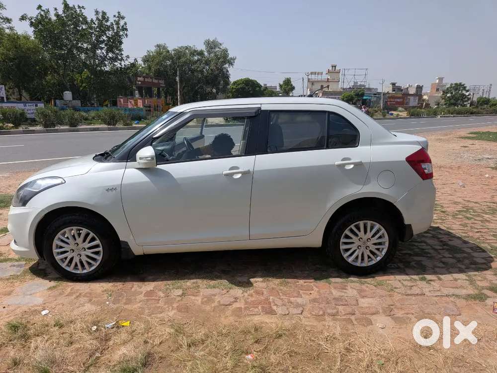 Maruti Suzuki Dzire Vxi, 2017 Petrol Manual