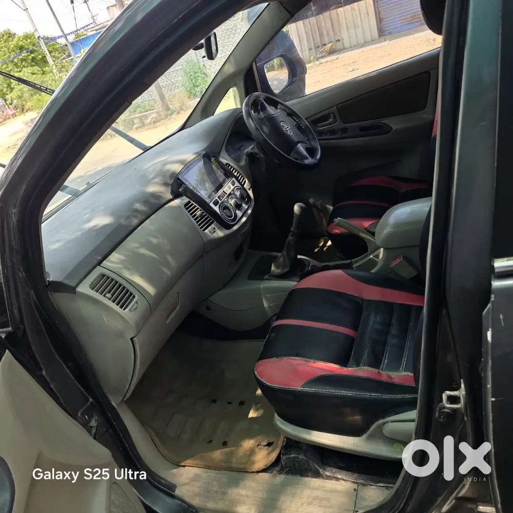 Toyota Innova 2013 Diesel 210000 Km Driven