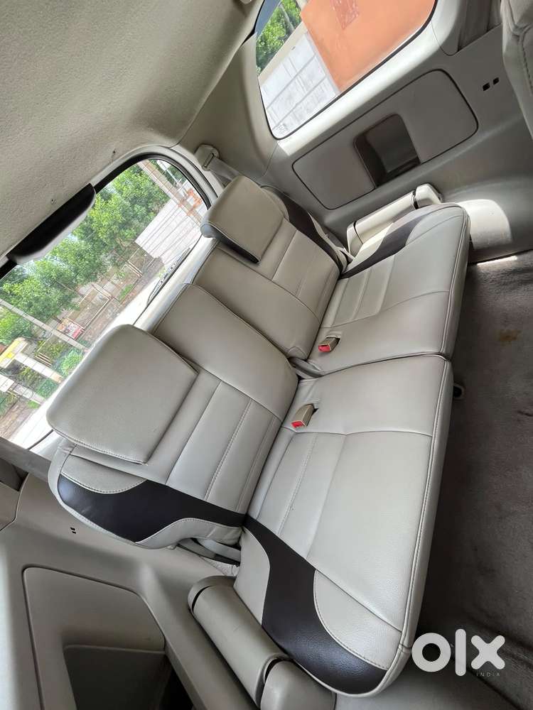 Toyota Innova 2.5 G (diesel) 8 Seater, 2011, Diesel
