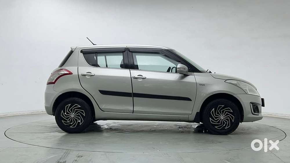 Maruti Suzuki Swift Vxi Optional, 2016, Petrol