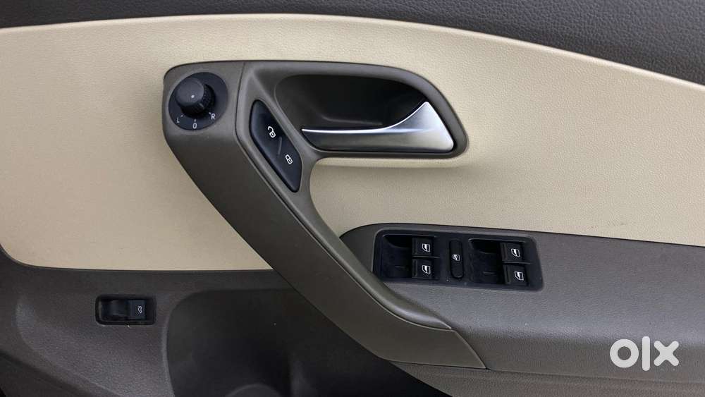 Volkswagen Vento 2010-2013 Petrol Highline At, 2014, Petrol