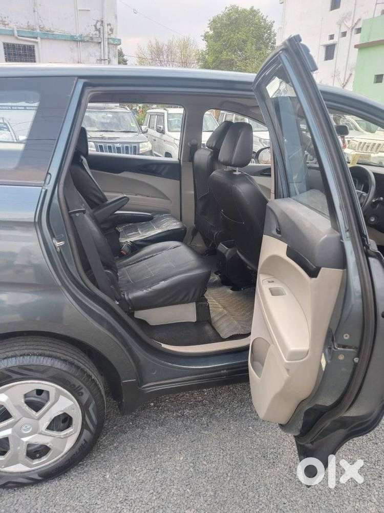 Mahindra Marazzo M6 8str, 2018, Diesel