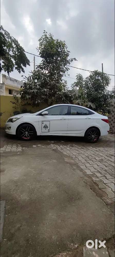 Hyundai Verna 2015 Diesel Well Maintained