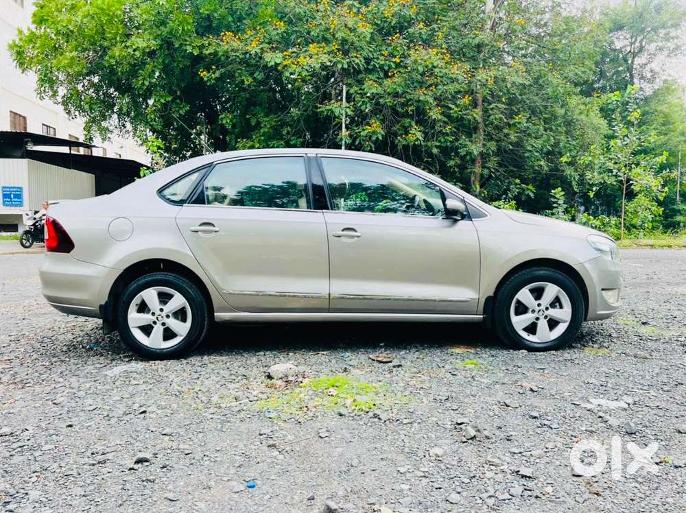 Skoda Rapid [2016-2020] 1.5 Style Plus Tdi At, 2016, Diesel