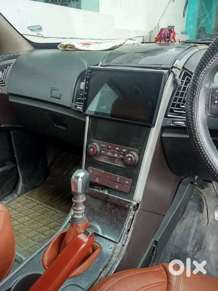 Mahindra Xuv500 2.2 W8 2013