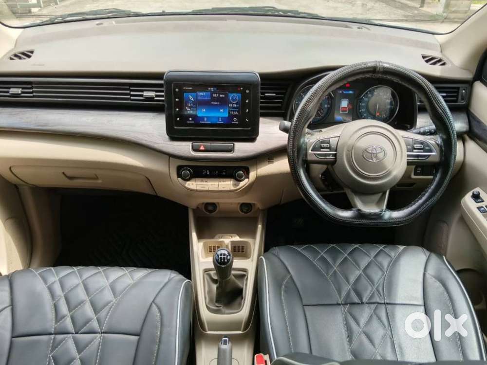 Toyota Rumion V Mt, 2026, Petrol