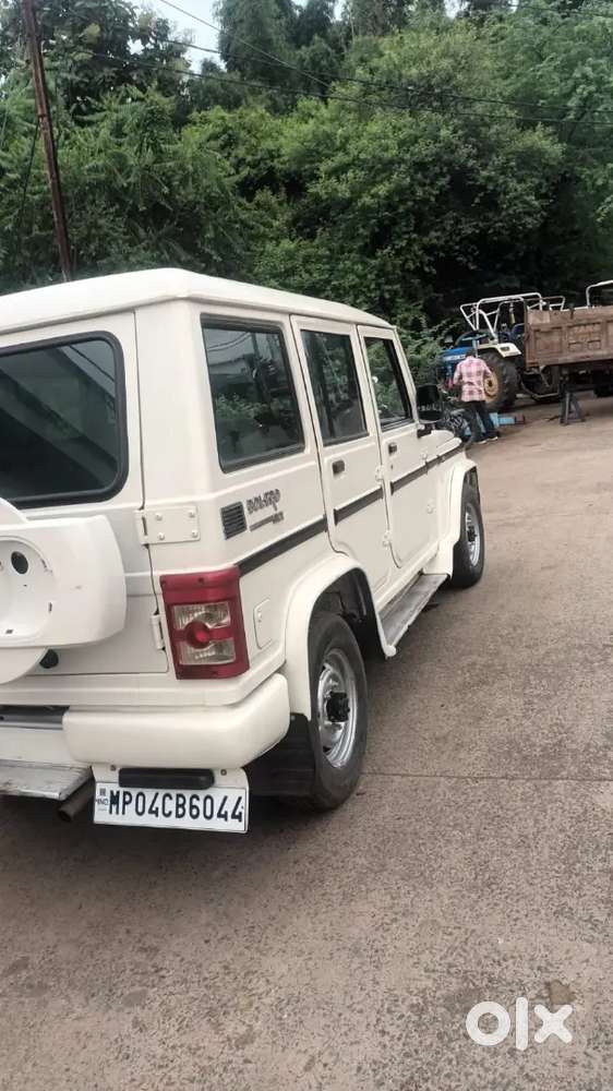 Mahindra Bolero Neo 2007