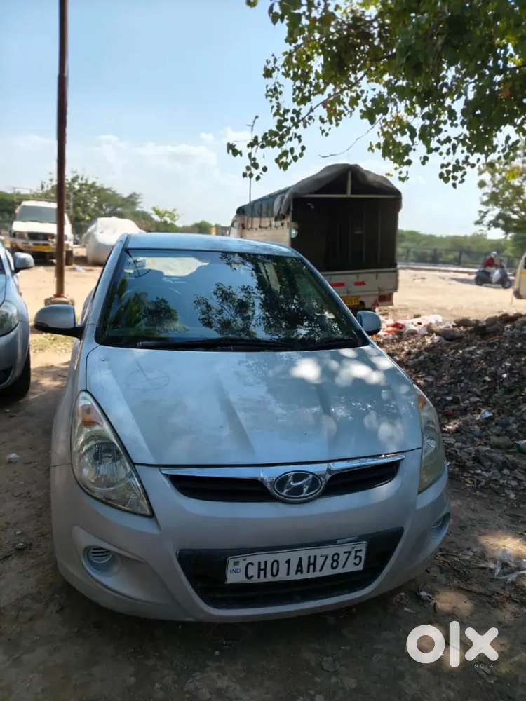 Hyundai New I20 2011 Petrol 150000 Km Driven