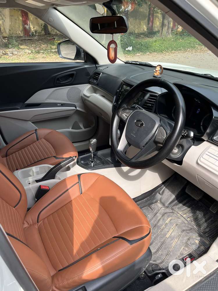 Mahindra Xuv300 1.2 W6 Amt Petrol, 2022, Petrol