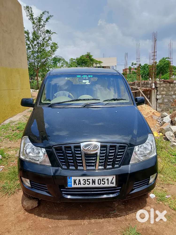 Mahindra Xylo 2011