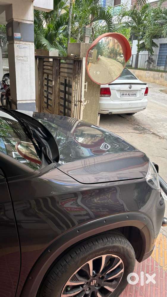 Maruti Suzuki Brezza 1.5 Zxi Smart Hybrid Dual Tone, 2021, Petrol