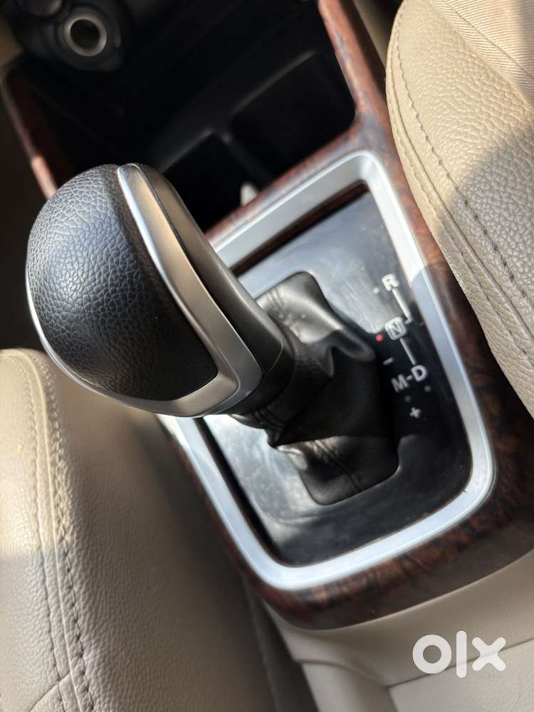 Maruti Suzuki Swift Dzire Zxi + Amt, 2019, Petrol
