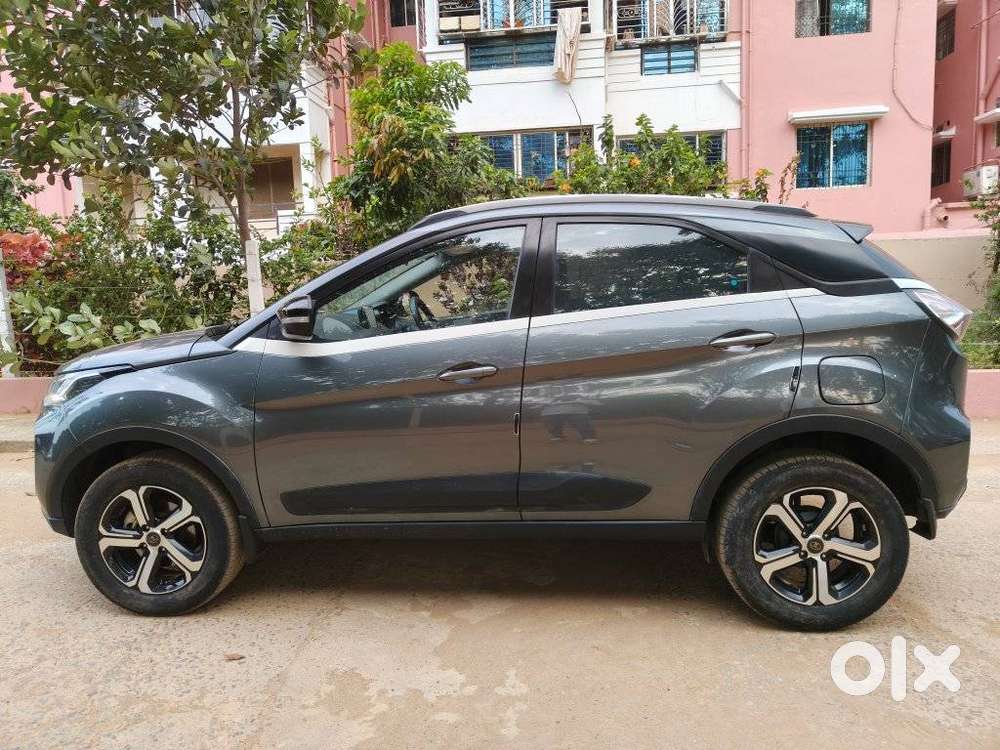 Tata Nexon 1.2 Revotron Xza Plus, 2022, Petrol