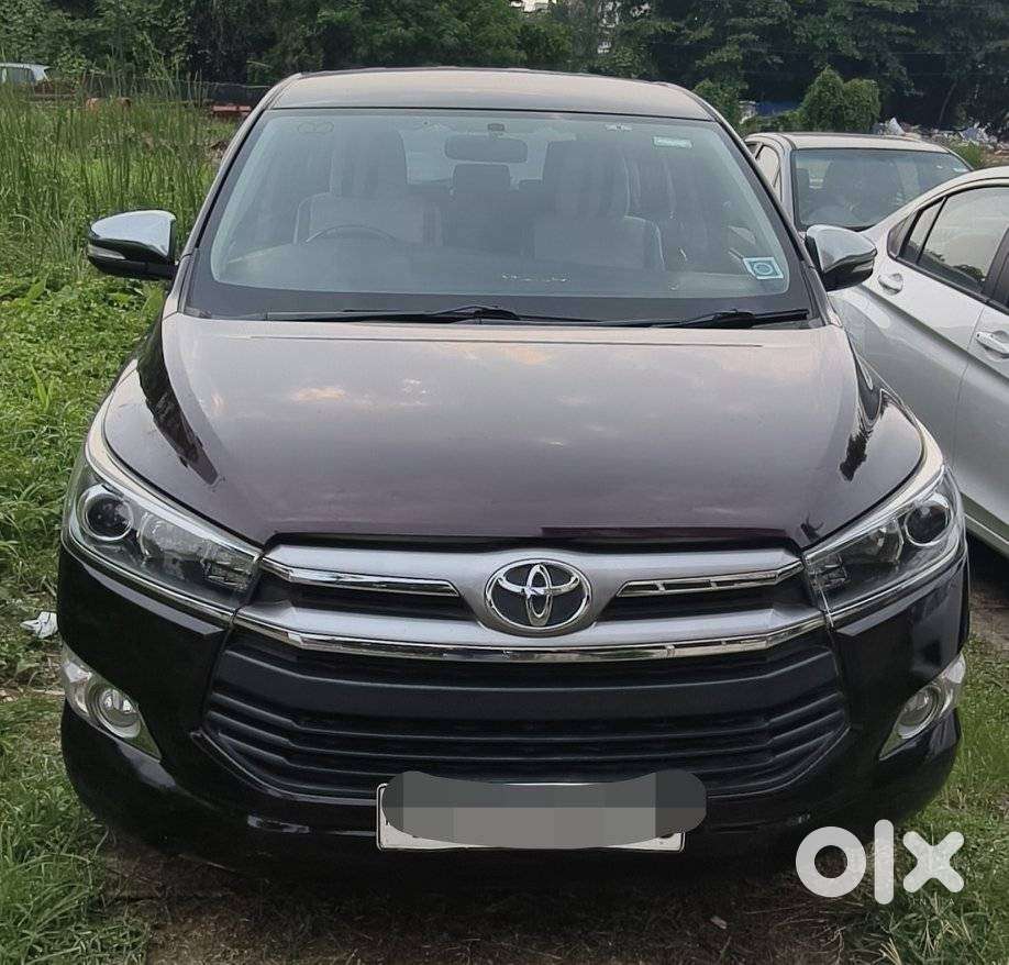 Toyota Innova Crysta 2.4 V, 2016, Diesel