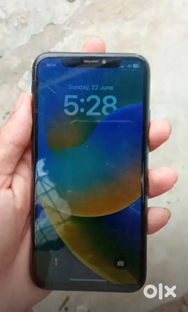 I Phone X back 64 gb - Mobile Phones - 1811838703