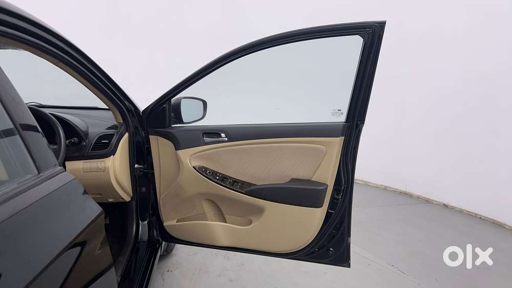 Hyundai Verna [ ] Fluidic 4s 1.6 Vtvt Sx, 2016, Petrol