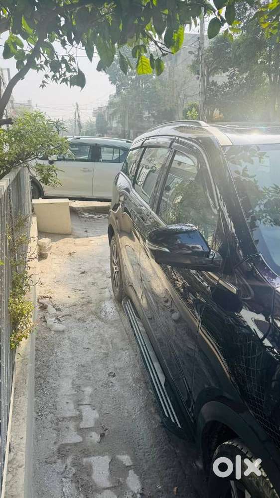 Mahindra Xuv700 2.0 Ax 7 Petrol At Luxury Pack Str, 2023, Petrol