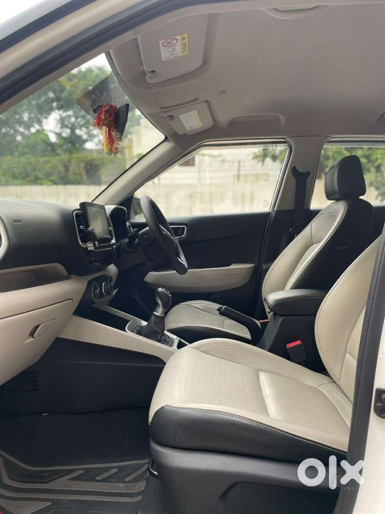 Hyundai Venue 1.0 S (o) Turbo Imt, 2023, Petrol