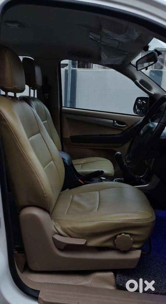 Isuzu V-cross Z 4x4 Mt, 2017, Diesel