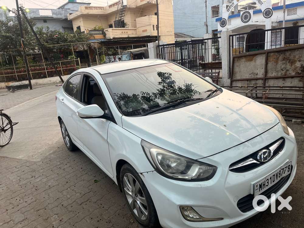 Hyundai Verna 1.6 Petrol Manual 2012