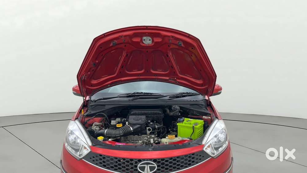 Tata Tiago 1.2 Revotron Xza, 2018, Petrol