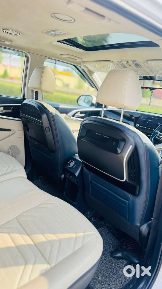 Kia Carens 1.5 Luxury Plus Diesel 7str Imt, 2023, Diesel