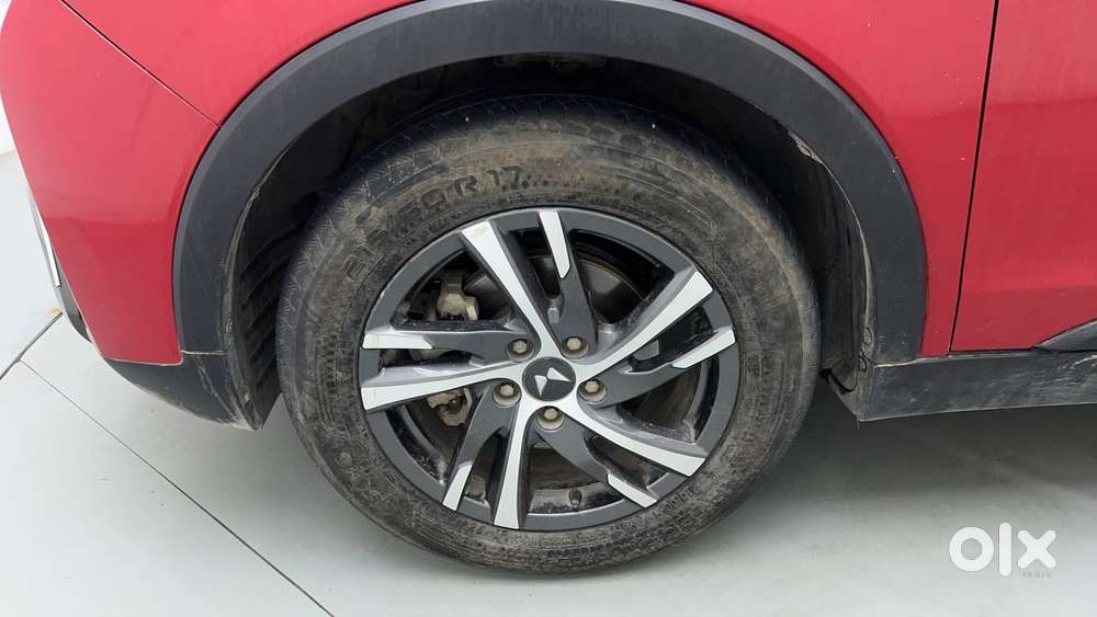 Mahindra Xuv300 W8 Option Diesel, 2022, Diesel