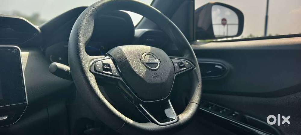 Nissan Magnite Kuro Edition 1.0 Petrol Mt, 2024, Petrol