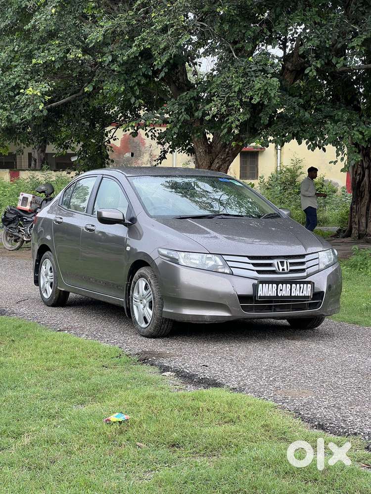Honda City 1.5 E Mt, 2011, Petrol