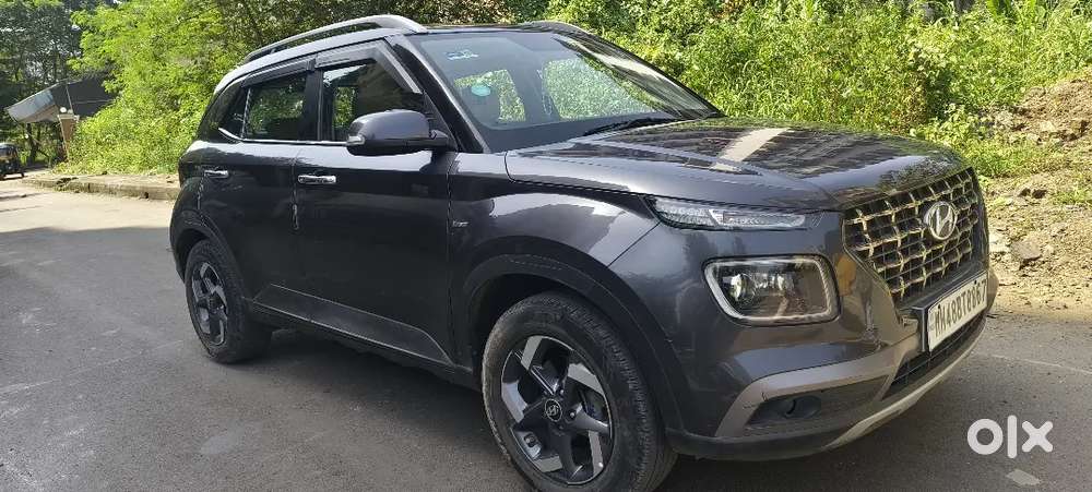 Hyundai Venue 2021 Petrol Well Maintained