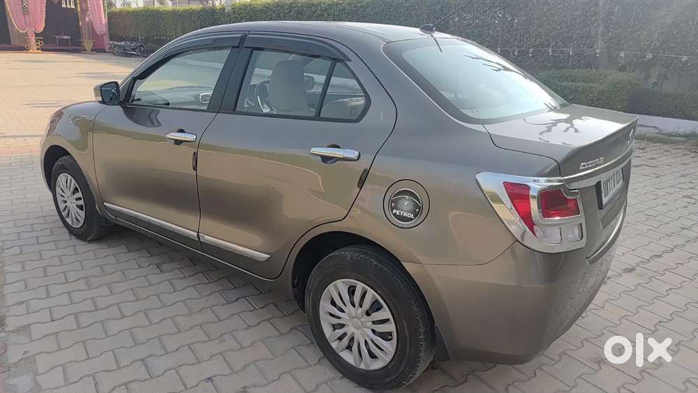 Maruti Suzuki Swift Dzire 1.3 Vxi, 2022, Petrol