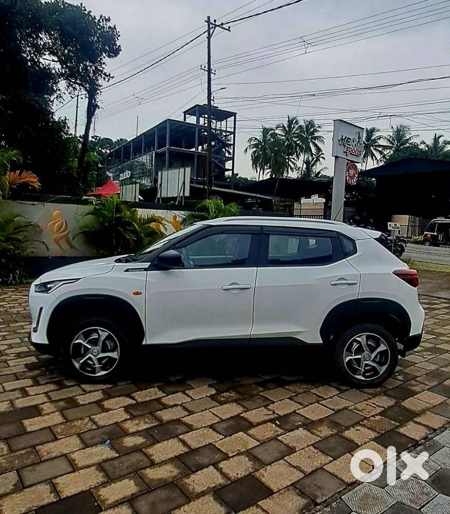 Nissan Magnite 1.0 Xe, 2022, Petrol