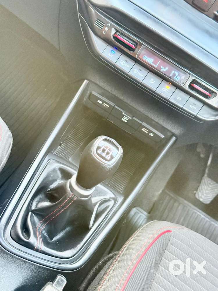 Hyundai I20 Asta (o) 1.2 Mt, 2021, Petrol