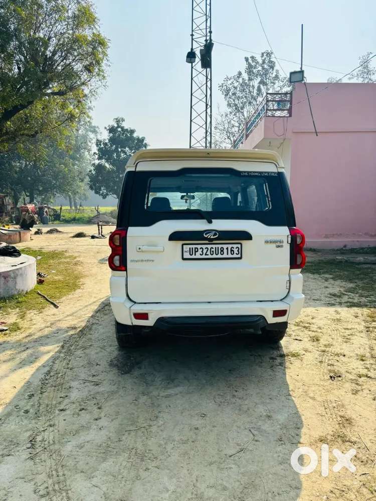 Mahindra Scorpio S6 Diesel 2016