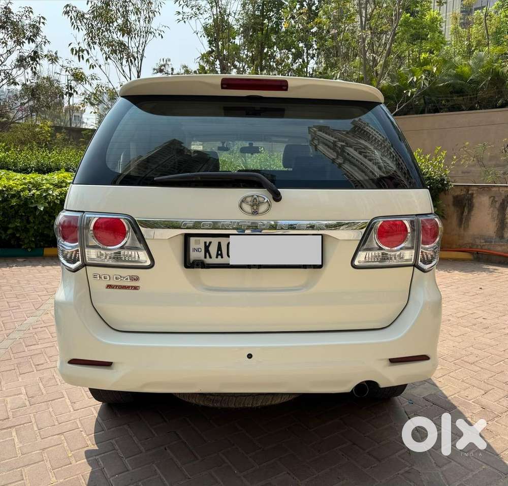 Toyota Fortuner Pearl White At Diesel Excellent Maintenance