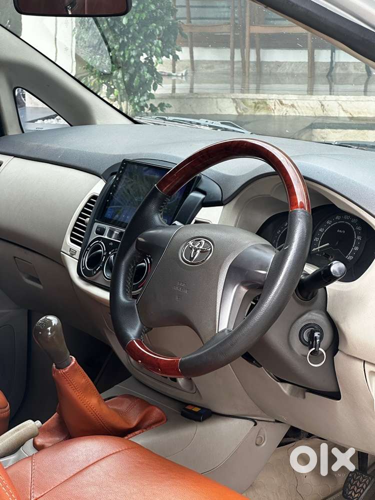 Toyota Innova Diesel 2011 Car