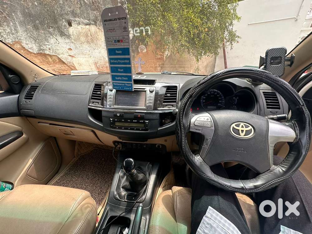 Toyota Fortuner Diesel 2015 Km Driven