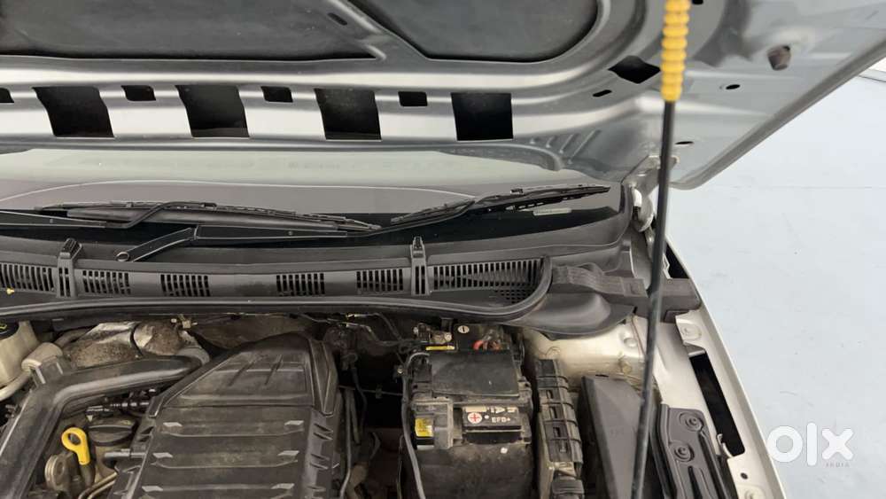 Skoda Slavia Style 1.0l Tsi Mt, 2022, Petrol