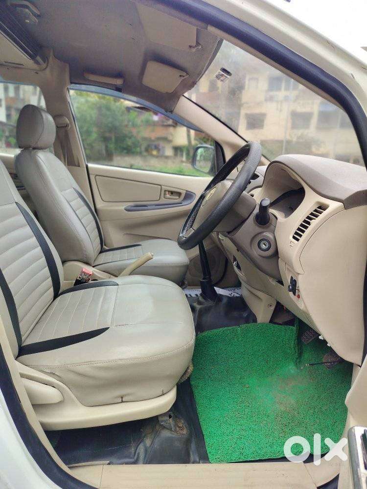 Toyota Innova 2.5 G (diesel) 8 Seater, 2006, Diesel