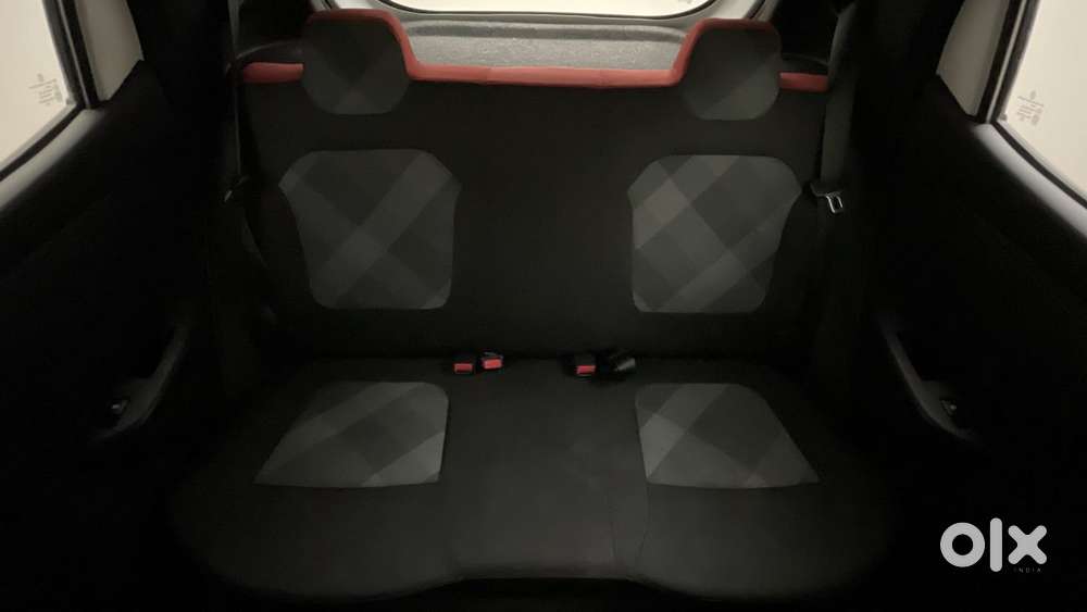 Renault Kwid 1.0 Rxt Amt, 2022, Petrol