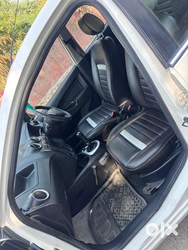 Ford Figo 2010-2012 Petrol Zxi, 2014, Petrol