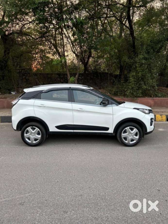 Tata Nexon 1.2 Revotron Xm (s), 2021, Petrol