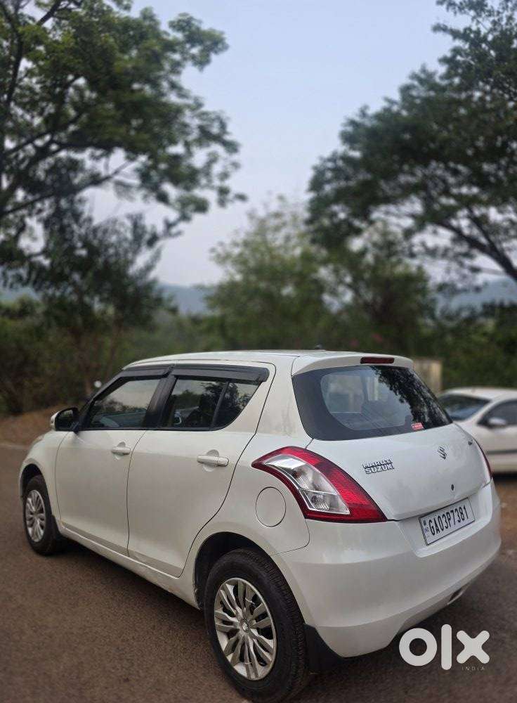 Maruti Suzuki Swift Vxi 1.2 Abs Bs-iv, 2014, Petrol