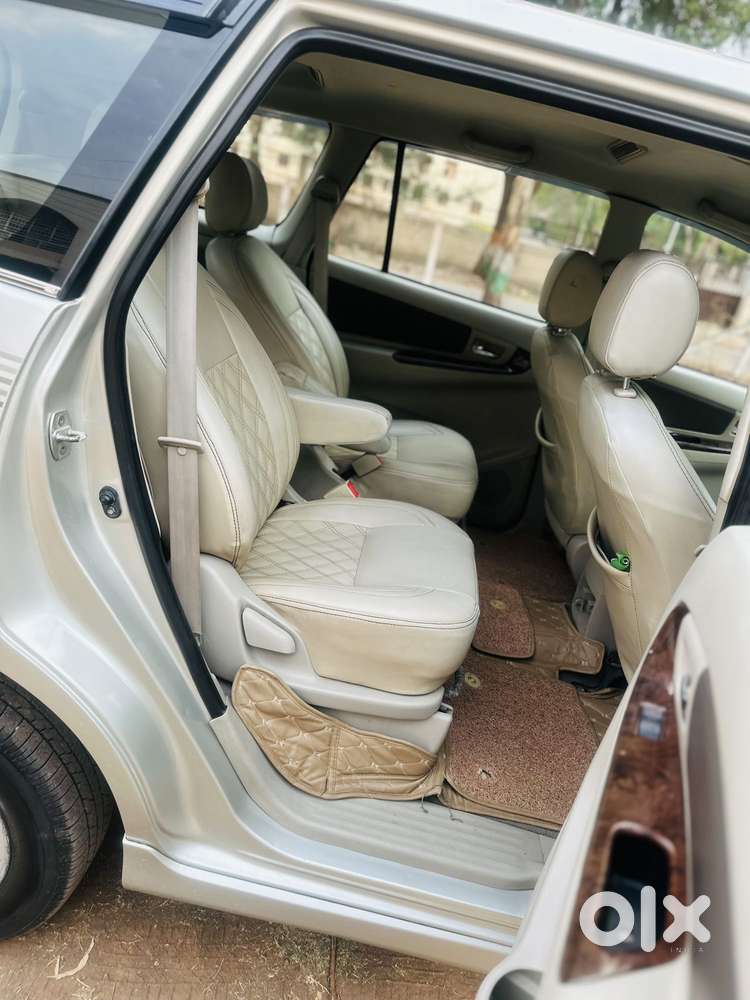 Toyota Innova 2.5 V 7 Str, 2012, Diesel