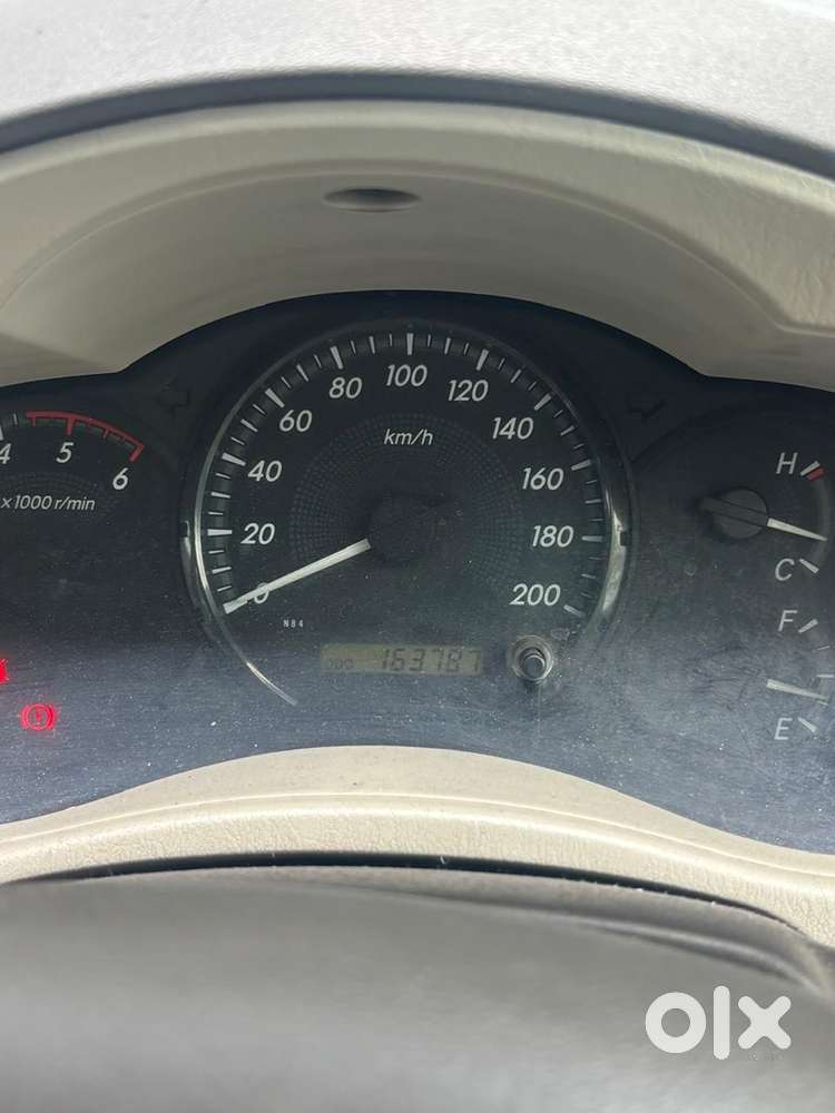 Toyota Innova Diesel 2012