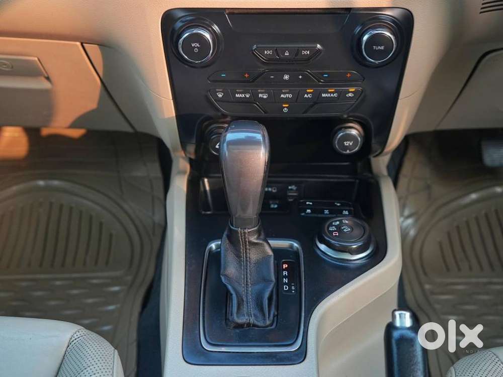 Ford Endeavour 3.2 Titanium At 4x4, 2016, Diesel