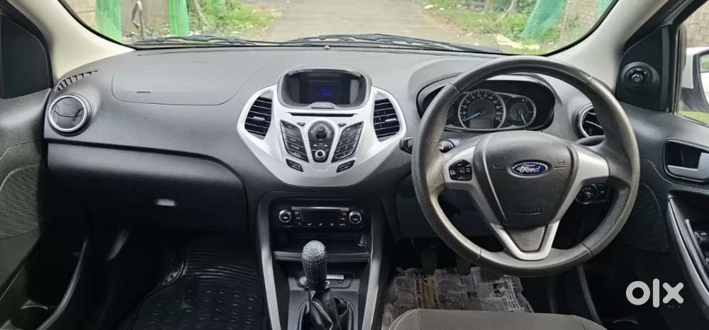 Ford Figo Titanium, 2016, Petrol