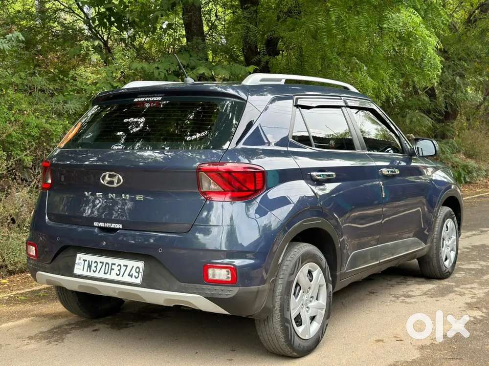 Hyundai Venue 2019 Urgent Sale.